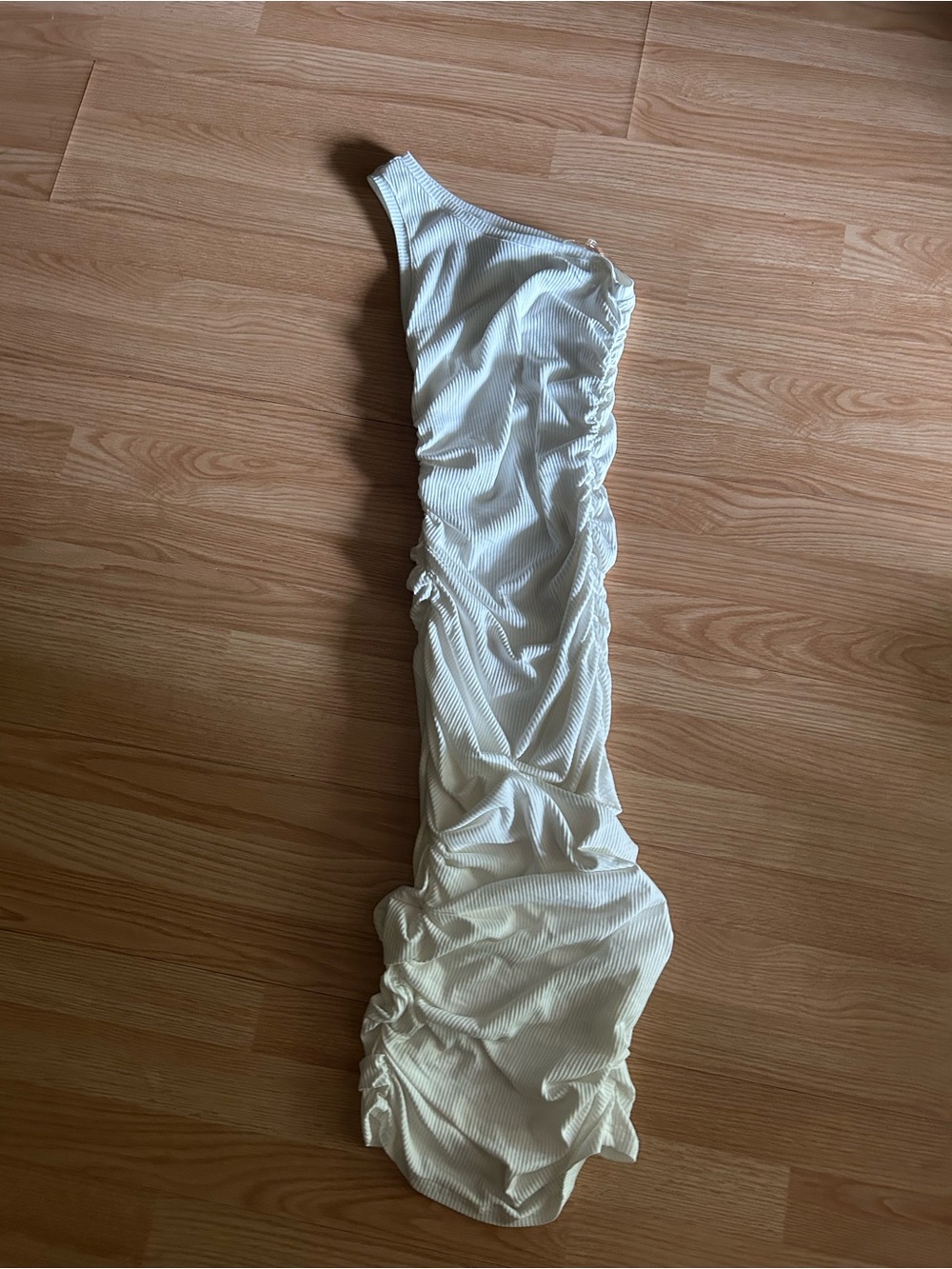 SNDYS. White One Shoulder Ruched Bodycon Midi Dress Size 2